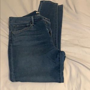 Levi jeans